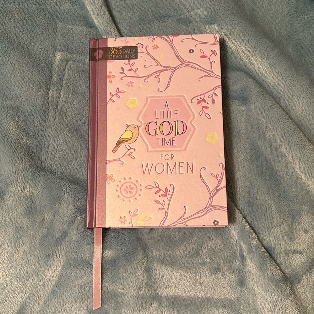 365 Daily Devotions for Women